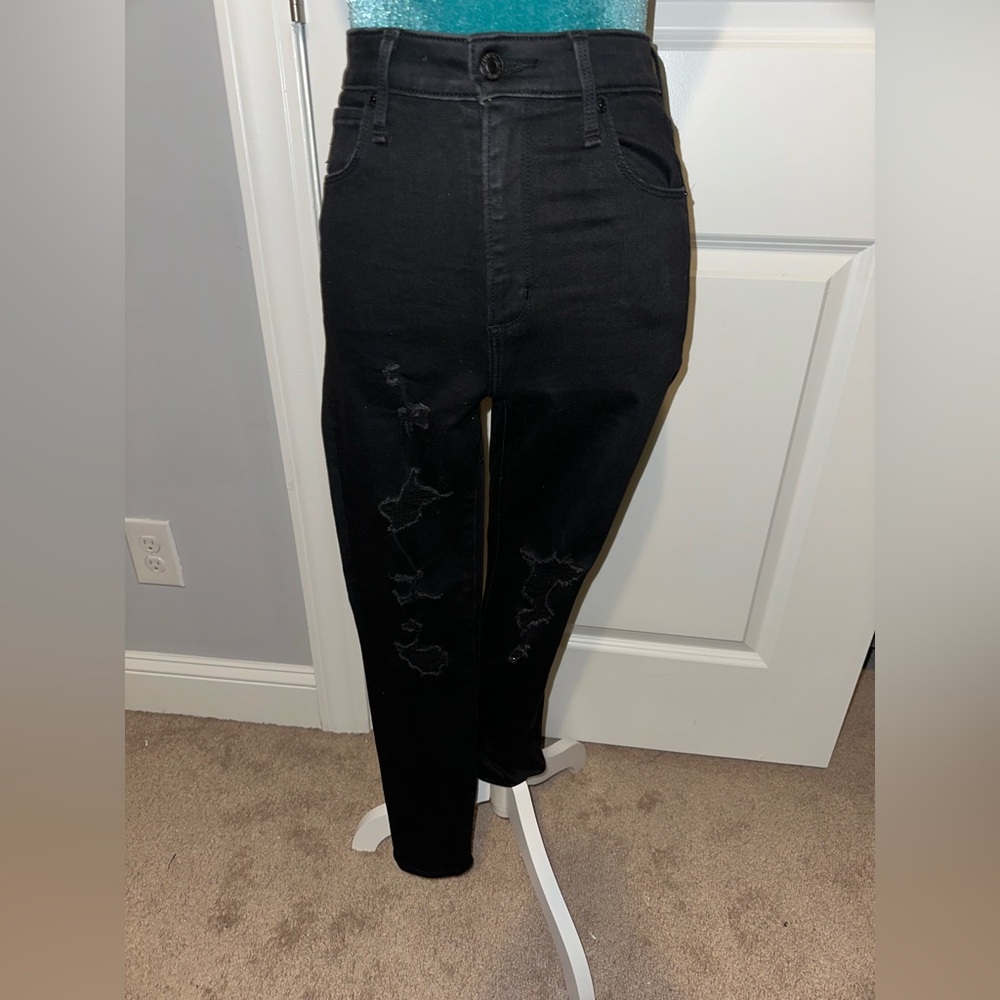 Black Distressed Skinny Jeans 🖤✨